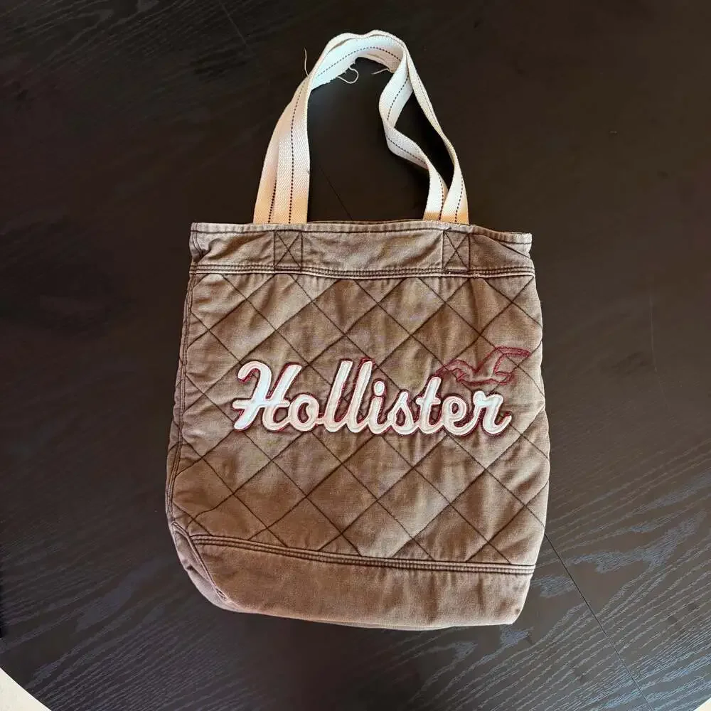 Hollister Y2K Brown & Cream Large Embroidered Quilted Logo Shoulder Tote Bag